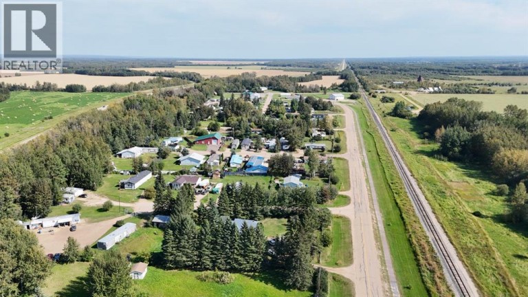 1404, Railway Avenue, Enilda, Alberta, T0G0W0