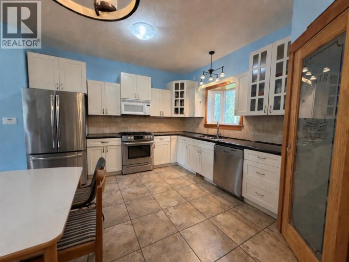 1404, Railway Avenue, Enilda, Alberta, T0G0W0