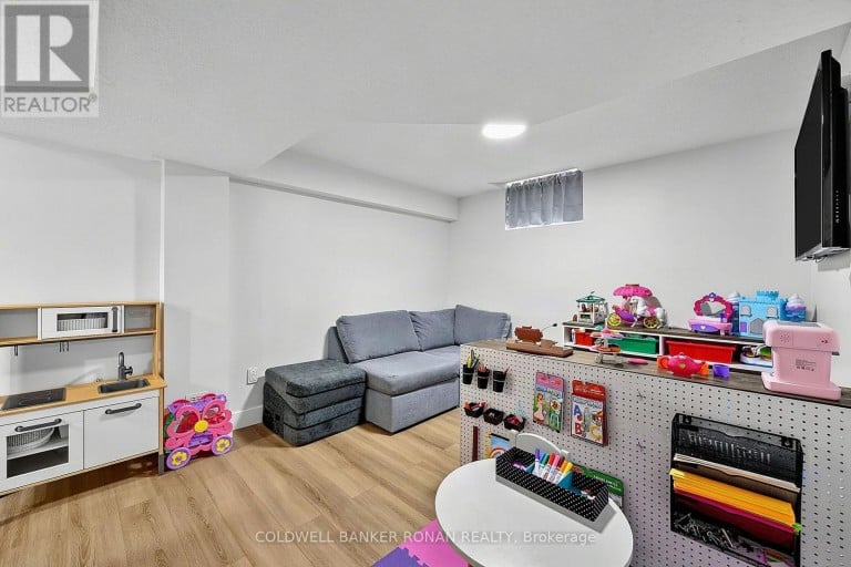 99 RUFFET DRIVE, Barrie (Edgehill Drive), Ontario, L4N0N7