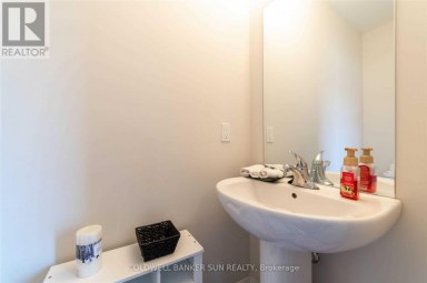 1301 SANDBAR STREET London North (North I) Ontario photo 10