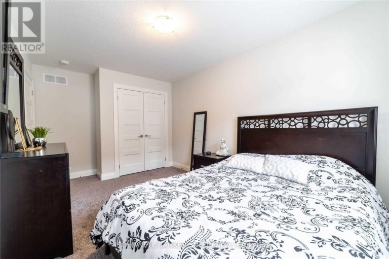 1301 SANDBAR STREET, London North (North I), Ontario, N6G0Y3