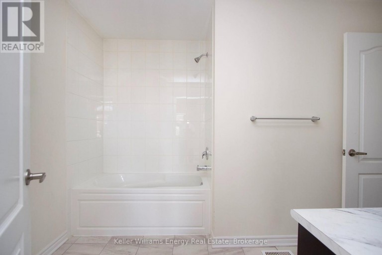 56 WESTFIELD DRIVE, Whitby, Ontario, L1P0E9