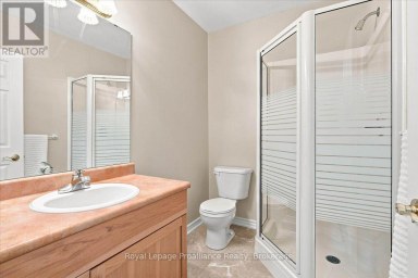 12 - 25 HEARTWOOD DRIVE Belleville (Belleville Ward) Ontario photo 27