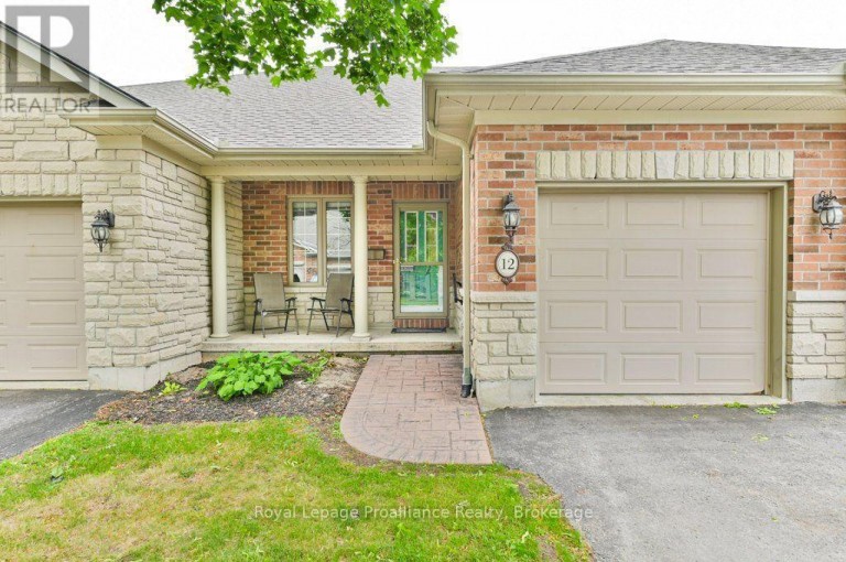 12 - 25 HEARTWOOD DRIVE, Belleville (Belleville Ward), Ontario, K8P5M2