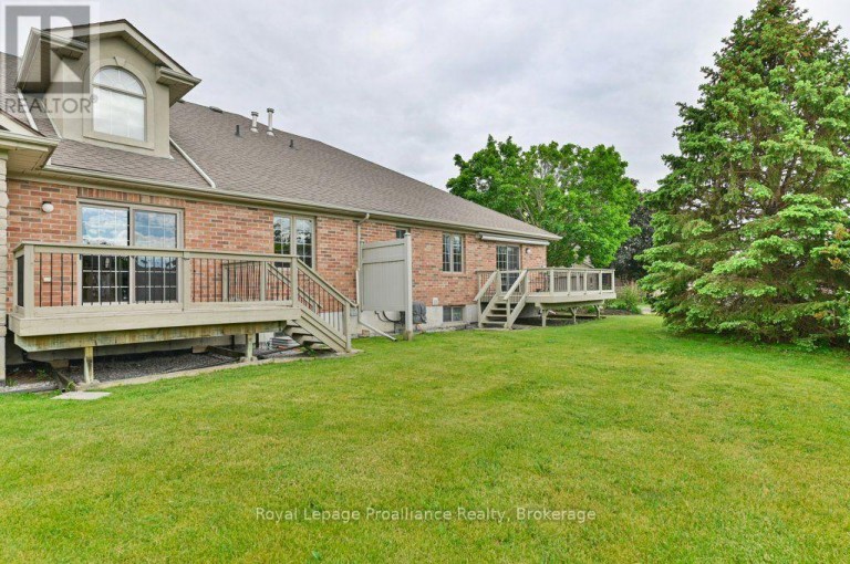 12 - 25 HEARTWOOD DRIVE, Belleville (Belleville Ward), Ontario, K8P5M2