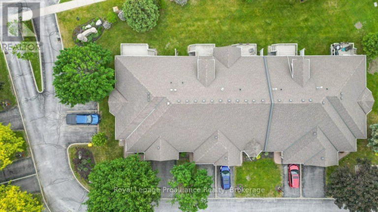 12 - 25 HEARTWOOD DRIVE, Belleville (Belleville Ward), Ontario, K8P5M2