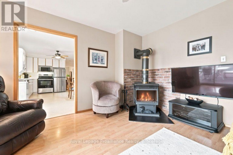 304 HASTINGS STREET N, Bancroft (Bancroft Ward), Ontario, K0L1C0