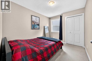 74 Heritage Landing Cochrane Alberta photo 33