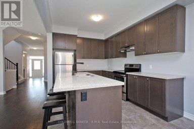 30 MOSES CRESCENT Clarington (Bowmanville) Ontario photo 12