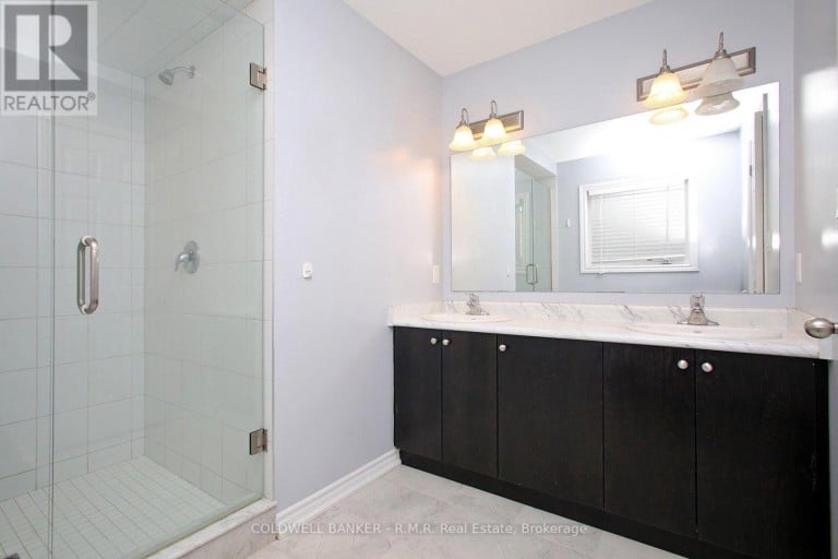 30 MOSES CRESCENT, Clarington (Bowmanville), Ontario, L1C0T7