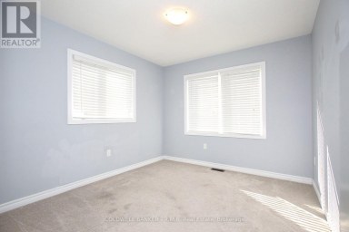 30 MOSES CRESCENT Clarington (Bowmanville) Ontario photo 20