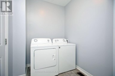 30 MOSES CRESCENT Clarington (Bowmanville) Ontario photo 23