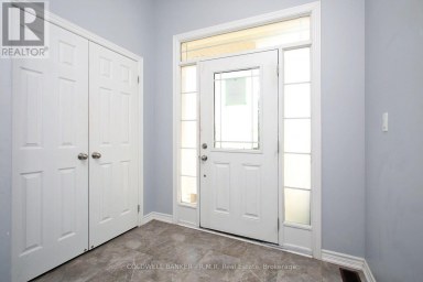 30 MOSES CRESCENT Clarington (Bowmanville) Ontario photo 3