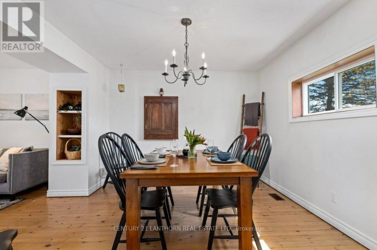 986 BLACK ROAD, Prince Edward County (Sophiasburg Ward), Ontario, K0K1W0
