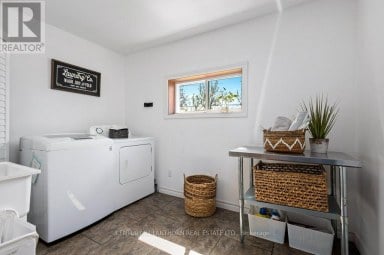 986 BLACK ROAD Prince Edward County (Sophiasburg Ward) Ontario photo 21