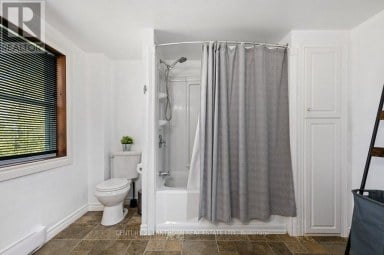 986 BLACK ROAD Prince Edward County (Sophiasburg Ward) Ontario photo 30
