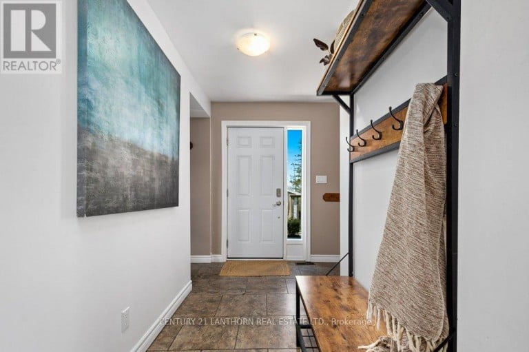 986 BLACK ROAD, Prince Edward County (Sophiasburg Ward), Ontario, K0K1W0