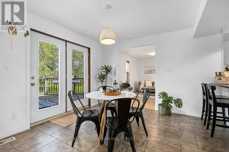 986 BLACK ROAD, Prince Edward County (Sophiasburg Ward), Ontario, K0K1W0