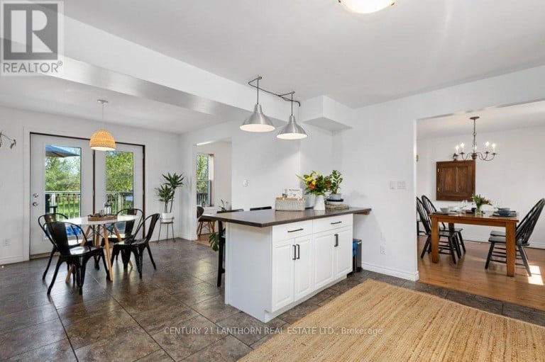 986 BLACK ROAD, Prince Edward County (Sophiasburg Ward), Ontario, K0K1W0