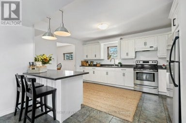 986 BLACK ROAD Prince Edward County (Sophiasburg Ward) Ontario photo 9
