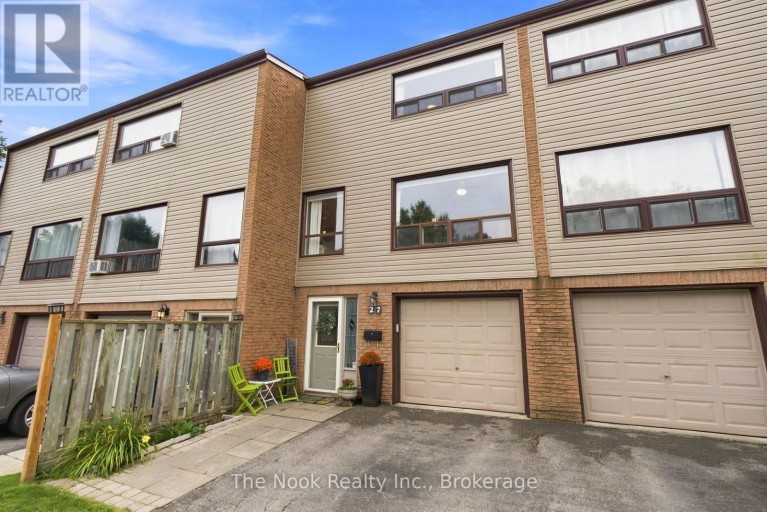 27 THE BRIDLE PATH, Clarington (Bowmanville), Ontario, L1C3W1