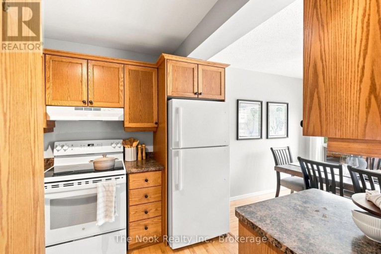 27 THE BRIDLE PATH, Clarington (Bowmanville), Ontario, L1C3W1
