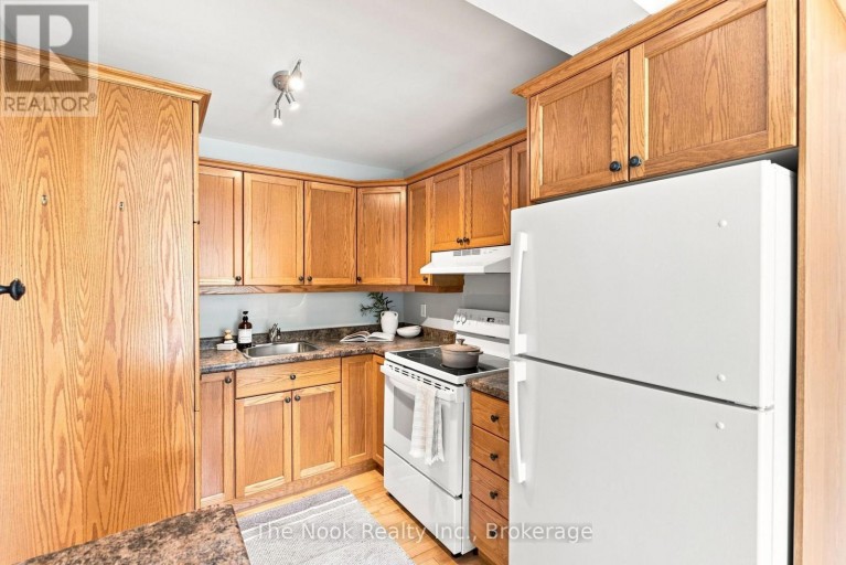 27 THE BRIDLE PATH, Clarington (Bowmanville), Ontario, L1C3W1
