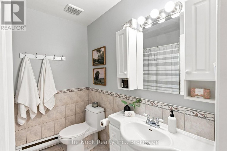 27 THE BRIDLE PATH, Clarington (Bowmanville), Ontario, L1C3W1