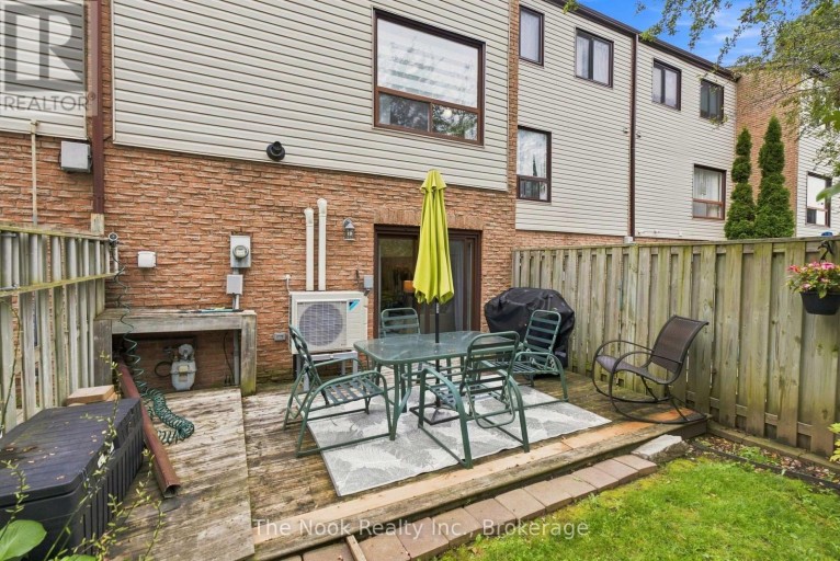 27 THE BRIDLE PATH, Clarington (Bowmanville), Ontario, L1C3W1