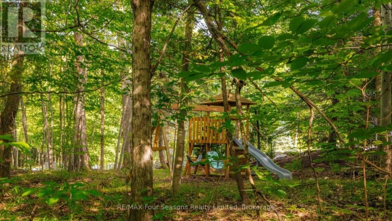 129 DAVOS DRIVE, Blue Mountains, Ontario, L9Y0S9