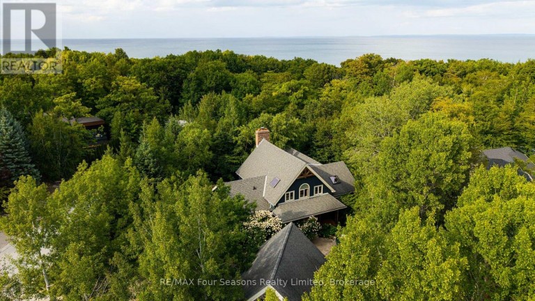 129 DAVOS DRIVE, Blue Mountains, Ontario, L9Y0S9