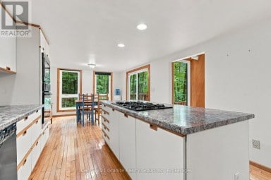 1131 KANAWA LANE Algonquin Highlands (Stanhope) Ontario photo 8