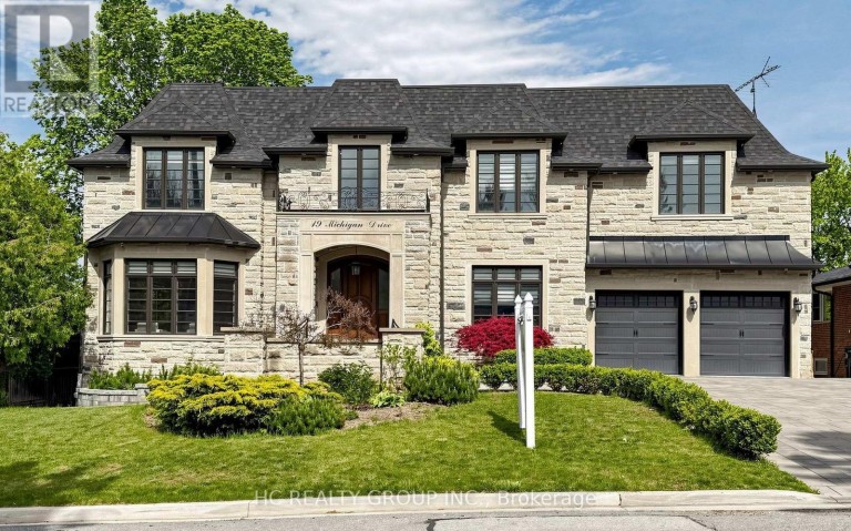 19 MICHIGAN DRIVE, Toronto (Newtonbrook East), Ontario, M2M3H9