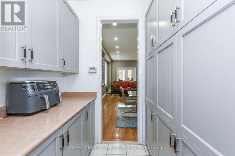41 MADRONNA GARDENS, Brampton (Fletcher's Meadow), Ontario, L7A2V9
