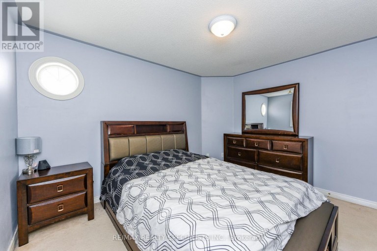 41 MADRONNA GARDENS, Brampton (Fletcher's Meadow), Ontario, L7A2V9