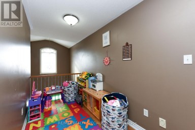41 MADRONNA GARDENS Brampton (Fletcher's Meadow) Ontario photo 35