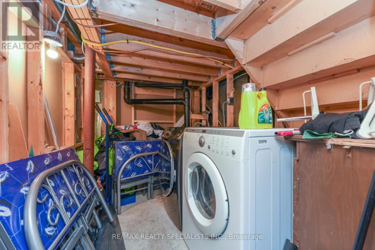 41 MADRONNA GARDENS, Brampton (Fletcher's Meadow), Ontario, L7A2V9