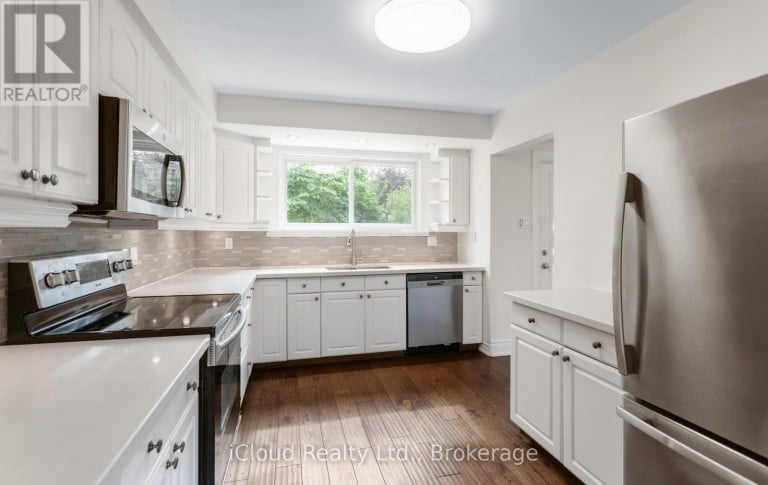 588 WALKERS LINE, Burlington (Roseland), Ontario, L7N2E5
