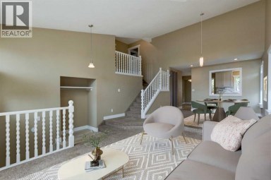 31 Deer Place SE Calgary Alberta photo 3