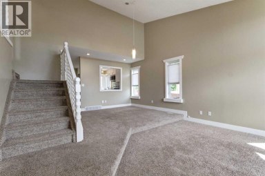 31 Deer Place SE Calgary Alberta photo 5