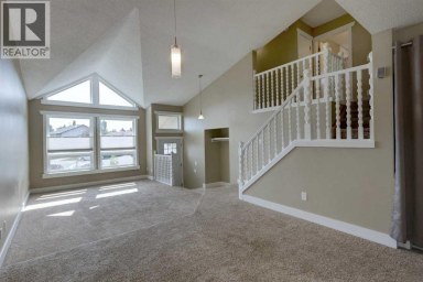 31 Deer Place SE Calgary Alberta photo 6