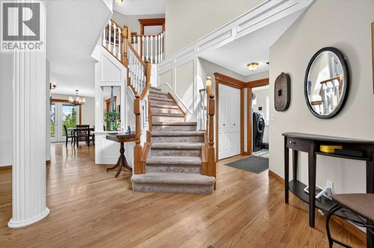 16 Rocky Ridge Landing NW, Calgary, Alberta, T3G4E3