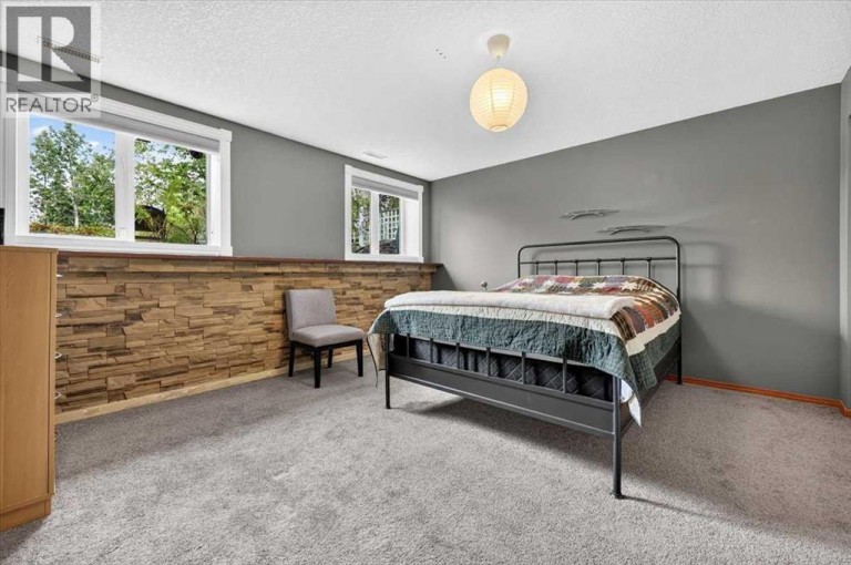 16 Rocky Ridge Landing NW, Calgary, Alberta, T3G4E3