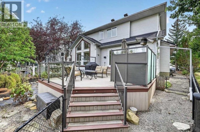 16 Rocky Ridge Landing NW, Calgary, Alberta, T3G4E3