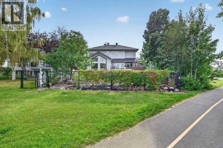 16 Rocky Ridge Landing NW, Calgary, Alberta, T3G4E3