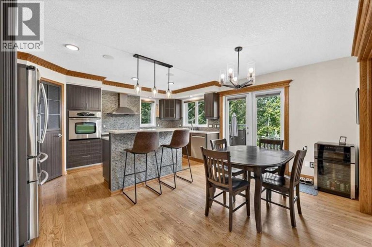 16 Rocky Ridge Landing NW, Calgary, Alberta, T3G4E3