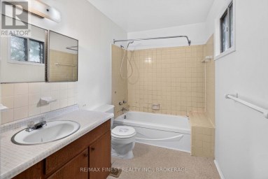 92 CLIFF CRESCENT Kingston (Central City West) Ontario photo 22