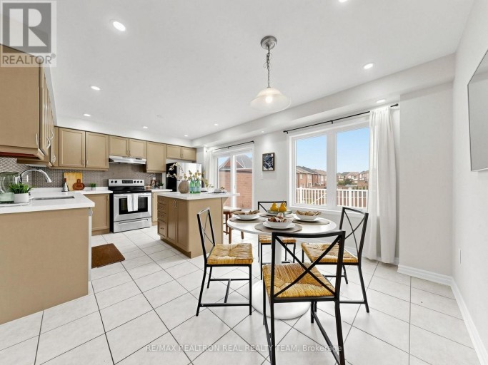 2708 BURKHOLDER DRIVE, Pickering, Ontario, L1X0G2