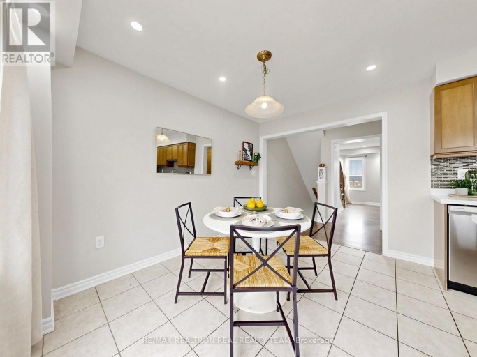 2708 BURKHOLDER DRIVE, Pickering, Ontario, L1X0G2
