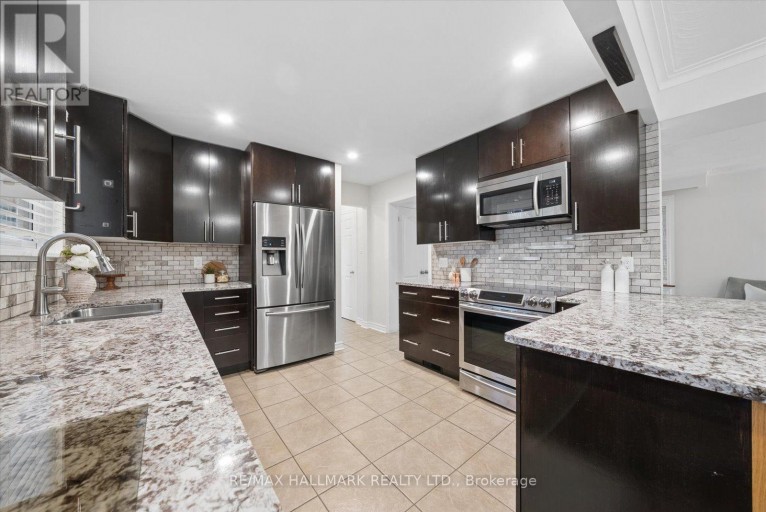 166 JAMES STREET, Bradford West Gwillimbury (Bradford), Ontario, L3Z1J7